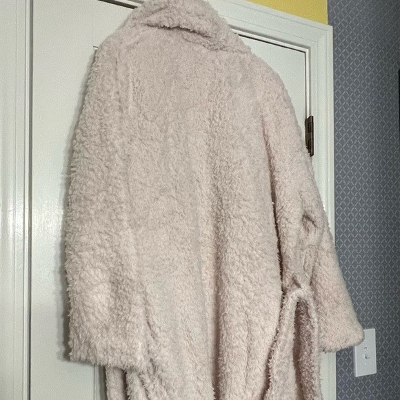 Ulta Beauty Other - Cozy Pink Fleece Robe